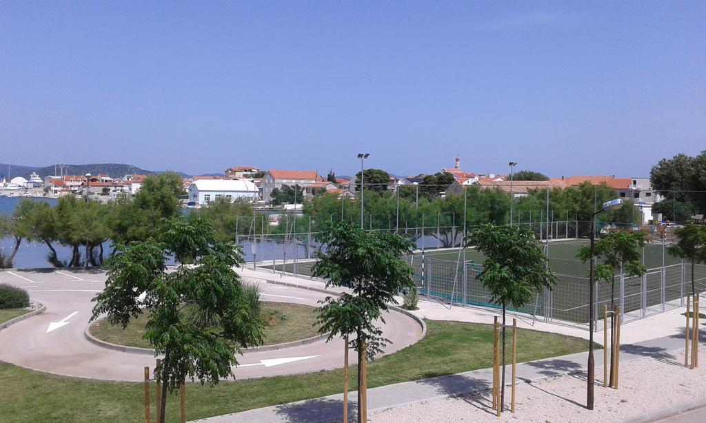 Basil Apartments And Rooms Бетина Экстерьер фото